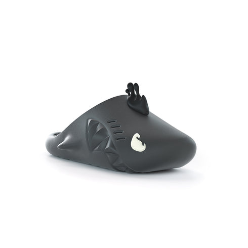 Sharkicks Pro Mule - El Traje Negro